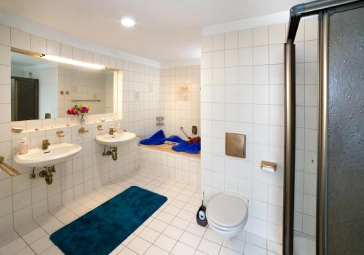 Haus Haas Zimmer&Fewo Apartment Lauda-Königshofen Exterior foto