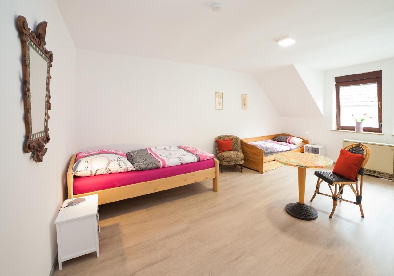 Haus Haas Zimmer&Fewo Apartment Lauda-Königshofen Exterior foto